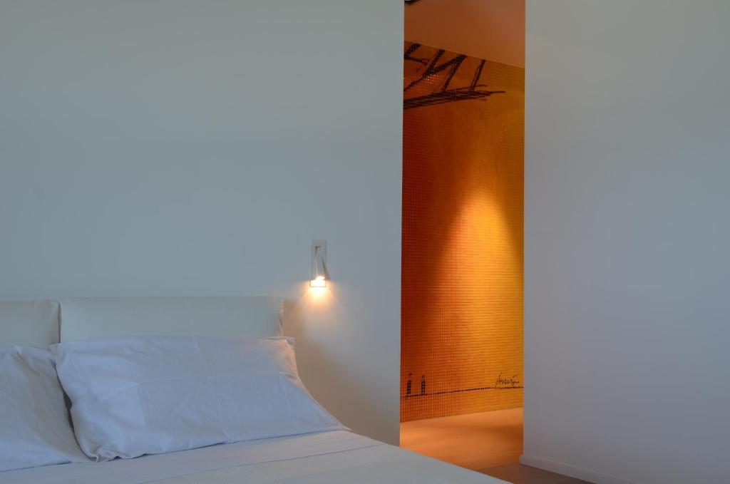 Moma Suites Private Beach Molfetta Room photo