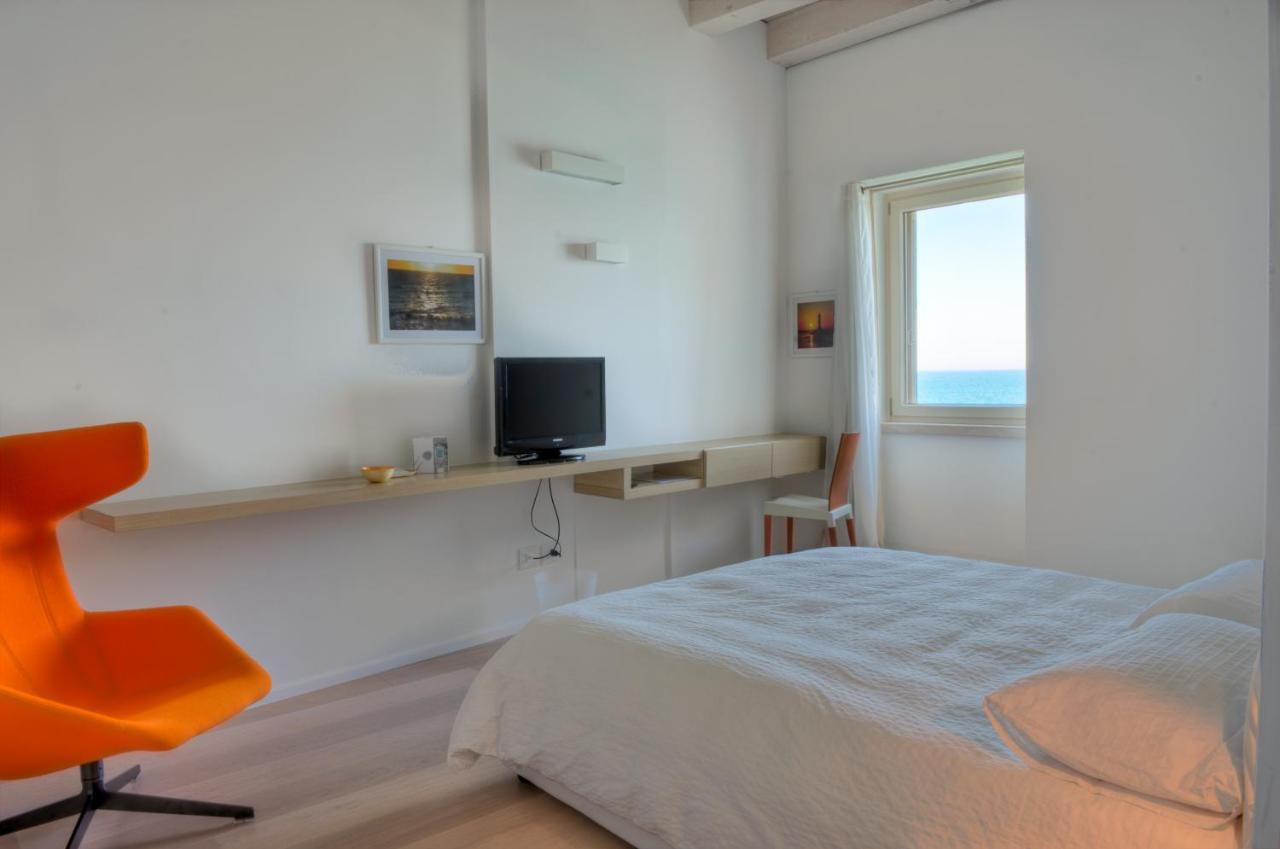 Moma Suites Private Beach Molfetta Room photo